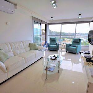 Excelente Apartamento Ubicado Sobre La Brava!