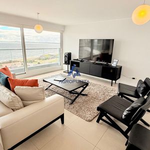 Apartamento En Venta Y Alquiler Temporal En Mansa Punta Del Este