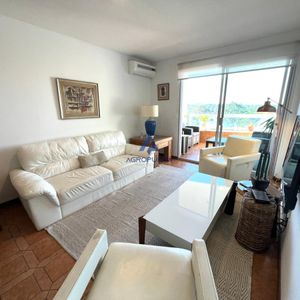 Apartamento En Venta Zona Shopping Punta, 2 Dormitorios Y Dependencia