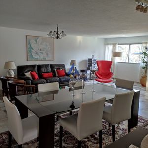 Departamento De 4 Dormitorios En Venta En Roosevelt, Punta Del Este.