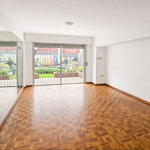 Divino En Venta Apartamento En Punta Gorda  3 Dormitorios Y Servicio, Patio C/parrillero, Con Garaje