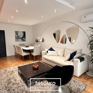 Venta De Apartamento De 3 Dormitorios Y Servicio En Pocitos