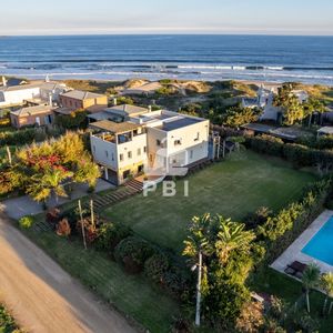Alquiler De Casa 3 Dormitorios En Tio Tom, Punta Ballena