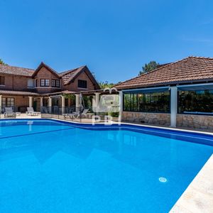 Casa 5 Dormitorios En Punta Ballena, Maldonado - Ref : Pbi2553