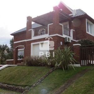 Alquiler Temporario De Casa De 3 Dormitorios En Tio Tom, Punta Ballena