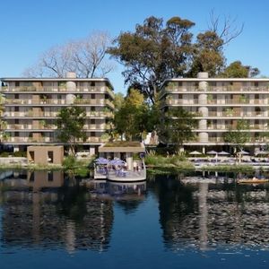 Pereira Amaro Presenta: Rotunda Al Lago — Un Proyecto único