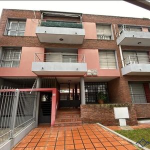 Apartamento En Excelente Ubicación | Cerca De Todo | Bajos Gastos Comunes