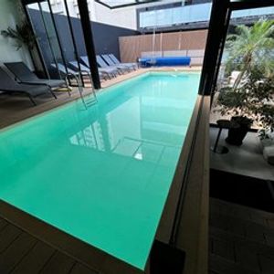 Venta Apartamento Pocitos, 2 Dormitorios, Garaje, Piscina, Canchas De Futbol, Gym, Barbacoas.