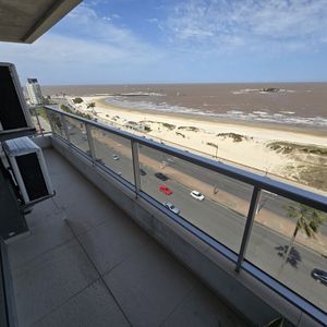 Edificio Cristal View, Bellísimo Apto, Piso Alto, Gran Vista!