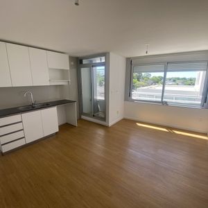 Apartamento En Excelente Punto Con Todos Los Servicios Y Seguridad