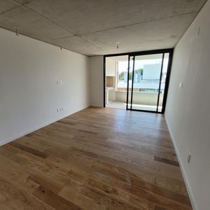 Venta Con Renta Apto Con Cochera Y Box, PróX. Portones Shopping!
