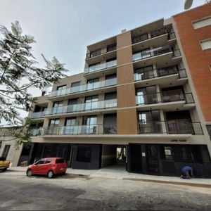 Ideal Inversion. Se Vende Con  Muy Buena Renta Muy Moderno, A Metros De Av. Libertador.  Arrendado.