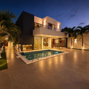 Casa De Lujo En Venta - Zona Norte