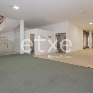 Gran Local En Venta Con Renta En Ciudad Vieja 25 De Mayo