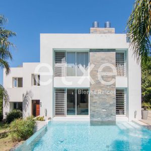 Casa En Venta Carrasco