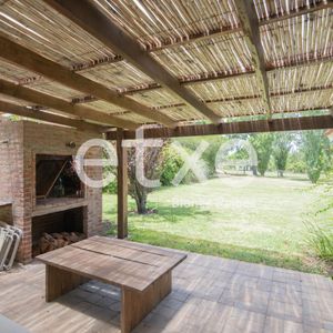 Casa En Venta En Lomas De Carrasco