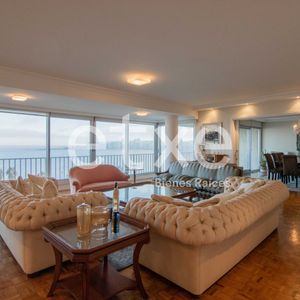 Venta De Apartamento Sobre Rambla De Pocitos