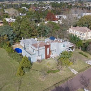 Casa En Venta 7 Ambientes 4 Dormitorios