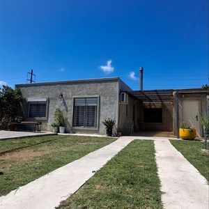 Venta Casa Lomas De Solymar 4 Dormitorios 2 Baños
