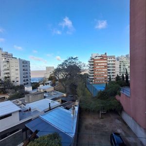 Alquiler Malvin Prox Rambla! Cómodo Funcional Con Vistas Al Mar!
