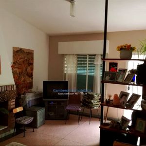Casa En Venta En Barrio Lezica. Ideal Como Inversión.