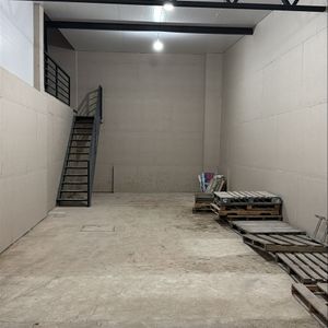 Depósito En El Centro De Colón. A Metros De Av. Garzón.