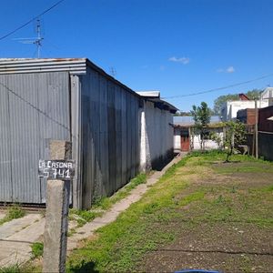 Alquiler Y/o Venta De Local Comercial, Galpón Y Casa A Reciclar A Media Cuadra De Av. Cesar Mayo Gutierrez