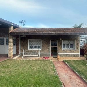 Casa En Venta En Paso De La Arena, Los Bulevares.