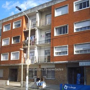 Venta Apartamento Al Frente De Dos Dormitorios, Está Alquilado Sayago.