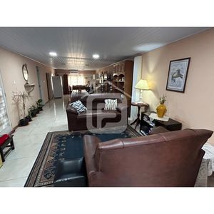 Vende Casa 2 Dormitorios, Apartamento, Barbacoa Y Garaje
