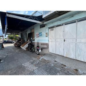 Vende Casa Y Local Comercial- Av. Presidente Viera- Rivera