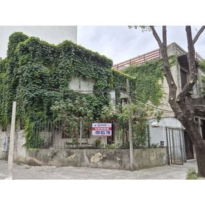 Vende Casa 3 Dormitorios, 2 Baños, Garaje X 2 - Punta Carretas