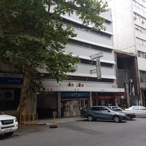 Venta Cochera En Pleno Centro De Montevideo 