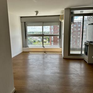 Oportunidad Prox. Rambla Malvin Venta 1 Dorm Con Gge Doble