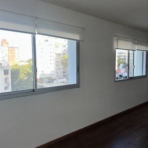Un Dormitorio En Pocitos,  Se Vende Con Renta.