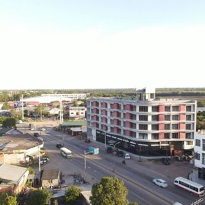 Edificio En Venta Sobre Av. Paurito 