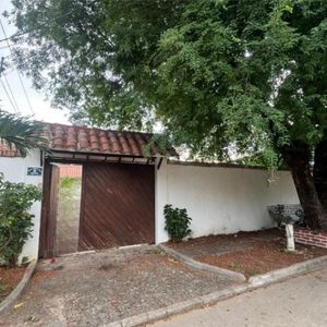 Casa Comercial En Alquiler En Zona Norte - Radial 26