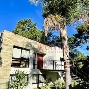 Casa En Alquiler De Temporada, Pinares, Consúltenos!