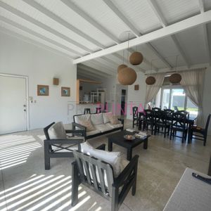 En Venta Casa Con 900 Metros De Terreno