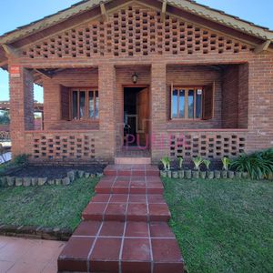 Casa De Dos Dormitorios En El Balneario Buenos Aires