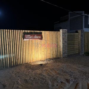 Casa De Un Dormitorios Y Piscina En Balneario Buenos Aires