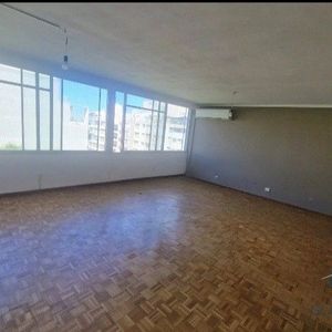 Apartamento En Alquiler C/ Cochera En Pocitos Nuevo