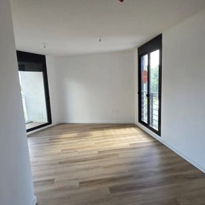 Apartamento En Alquiler C/ Cochera En Cordón