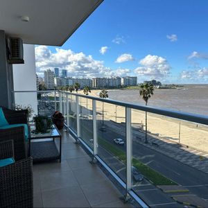 Venta Apartamento 3 Dormitorios Garage Pocitos Vista Rambla