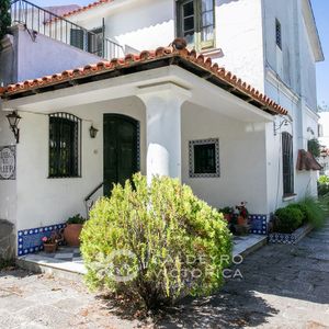 Casa En Venta En Carrasco 10137, Ideal Empresa, Con 3 Dormitorios