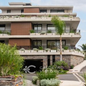Apartamento En Alquiler En Carrasco 10239, A Estrenar, Con Jardín Y Amenities Premium