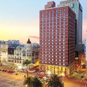 Oficinas En Alquiler - Victoria Plaza Ref. 9005