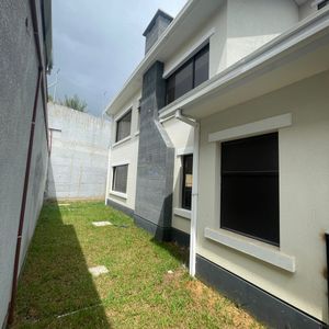 Casa En Alquiler Achumani Las Lomas Urbanzación Privada Villa Serena