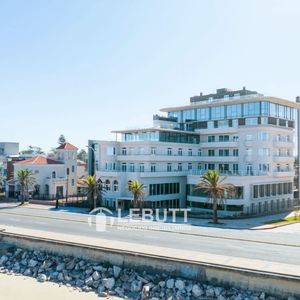 Apartamento Duplex 3 Dormitorios En Suite Garaje X 2 Frente Al Mar. Carrasco
