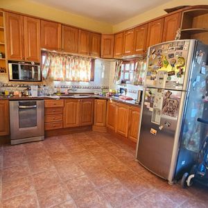 Casa En Venta De 3 Dormitorios C/ Cochera En Santa Lucía